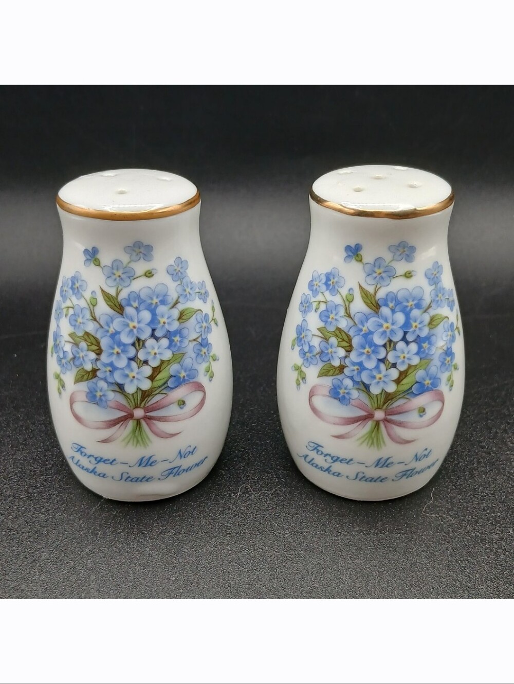 Vintage Ceramic Forget Me Not Floral Salt Pepper Shaker Set Alaska State Flower